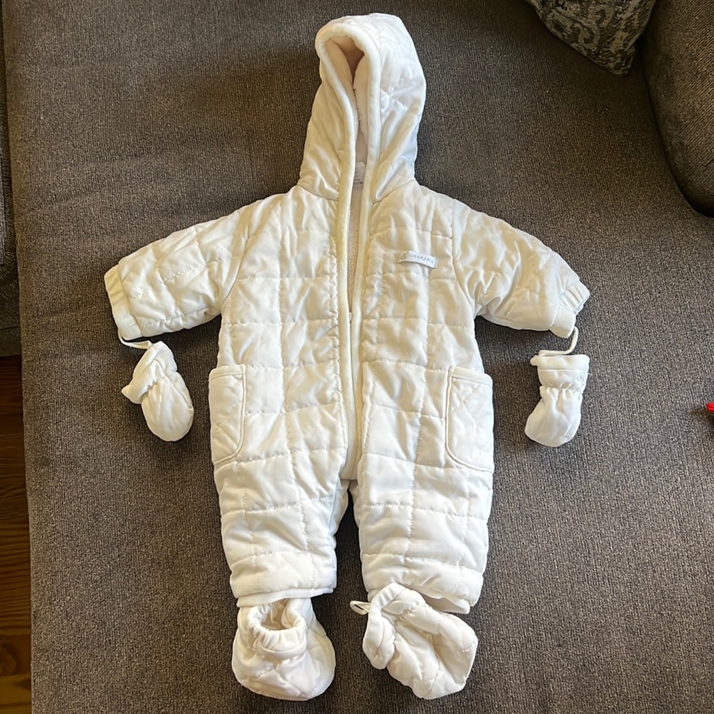 Newborn Charabia white snowsuit